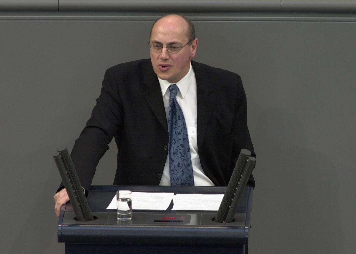 Bodewig, Kurt Kurt Bodewig, SPD, MdB, Rede im Deutschen Bundestag.; Bundestagsabgeordneter, Abgeordneter, Rednerpult, Plenum