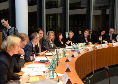 Jung, Andreas; Röthemeyer, Anne-Kathrin; Diekmann, Berend; Schlegelmilch, Rupert Paul-Löbe-Haus, Sitzungssaal