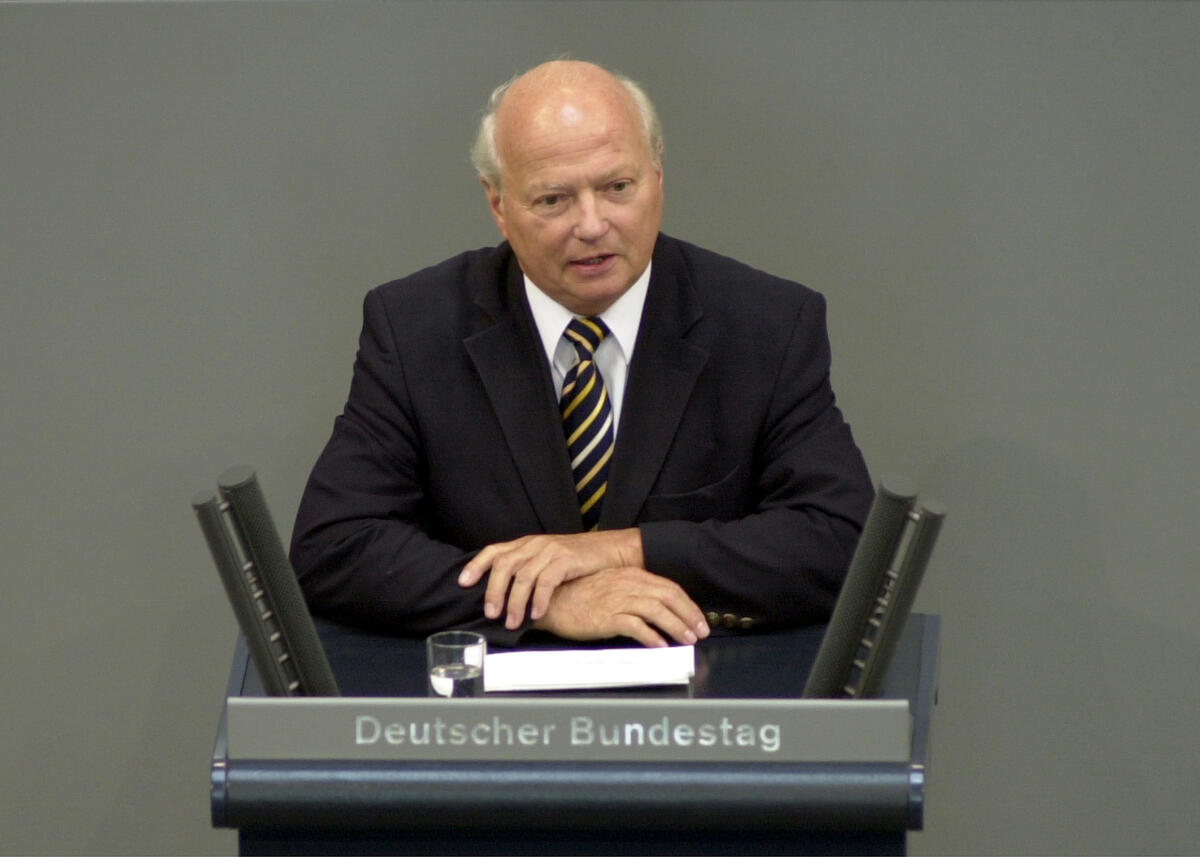 Guttmacher, Karlheinz Dr. Karlheinz Guttmacher, CDU/CSU, Rede im Deutschen Bundestag, 48. Bundestagssitzung.; Bundestagsabgeordneter, Abgeordneter, Rednerpult, Plenum