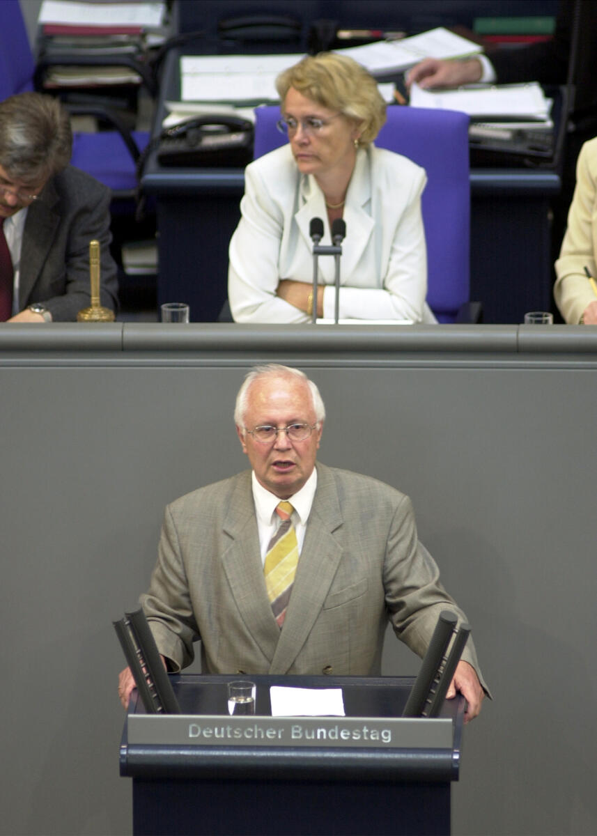 Klaus Hagemann, SPD, MdB, Rede im Deutschen Bundestag, Plenarsitzung Nr. 48. Vorsitz: Bundestagsvizepräsidentin, Dr. h. c. Susanne Kastner, SPD.; Bundestagsabgeordneter, Abgeordneter, Rednerpult, Vizzepräsidentin, Plenum Hagemann, Klaus; Kastner, Susanne Klaus Hagemann, SPD, MdB, Rede im Deutschen Bundestag, Plenarsitzung Nr. 48. Vorsitz: Bundestagsvizepräsidentin, Dr. h. c. Susanne Kastner, SPD.; Bundestagsabgeordneter, Abgeordneter, Rednerpult, Vizzepräsidentin, Plenum