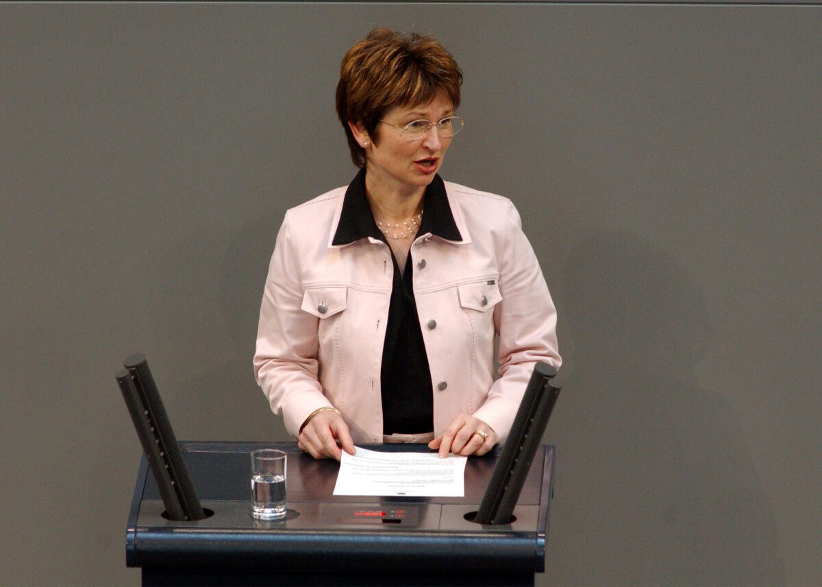 Gerlinde Kaupa, CDU/CSU, MdB, Rede im Deutschen Bundestag.; Bundestagsabgeordnete, Abgeordnete, Rednerpult, Plenum Kaupa, Gerlinde Gerlinde Kaupa, CDU/CSU, MdB, Rede im Deutschen Bundestag.; Bundestagsabgeordnete, Abgeordnete, Rednerpult, Plenum