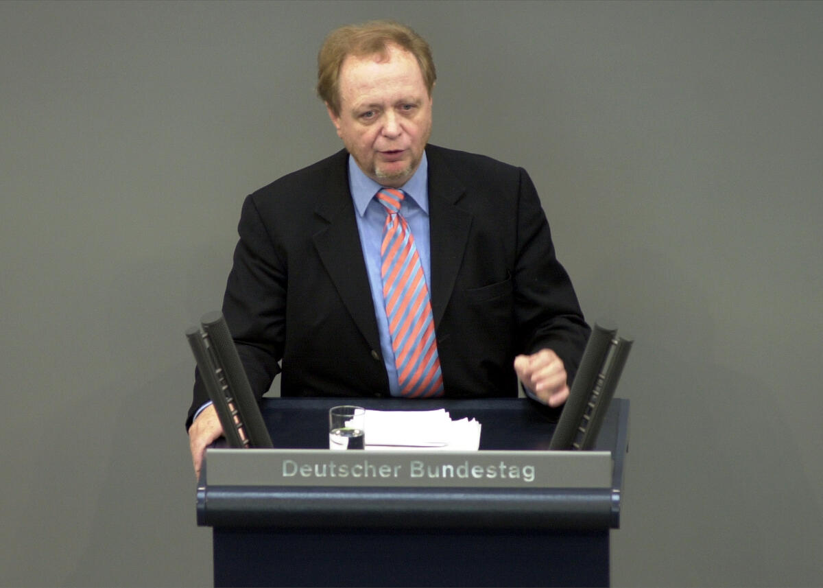 Müller, Michael Michael Müller, SPD, MdB, Rede im Deutschen Bundestag, 46. Bundestagssitzung, TOP 3, Regierungserklärung  und anschliessende Debatte Verbraucherschutz.; Bundestagsabgeordneter, Abgeordneter, Rednerpult, Plenum
