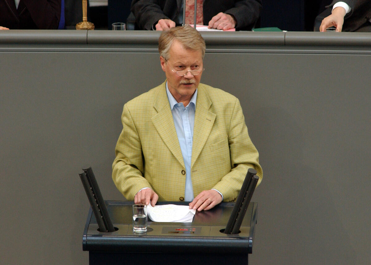 Winfried Nachtwei, Bündnis 90/Die Grünen, MdB, Rede im Deutschen Bundestag.; Bundestagsabgeordneter, Abgeordneter, Rednerpult, Plenum Nachtwei, Winfried Winfried Nachtwei, Bündnis 90/Die Grünen, MdB, Rede im Deutschen Bundestag.; Bundestagsabgeordneter, Abgeordneter, Rednerpult, Plenum