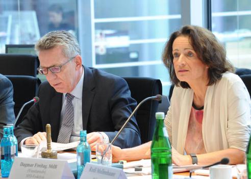 Freitag, Dagmar; Maizière, Thomas de Paul-Löbe-Haus, Sitzungssaal