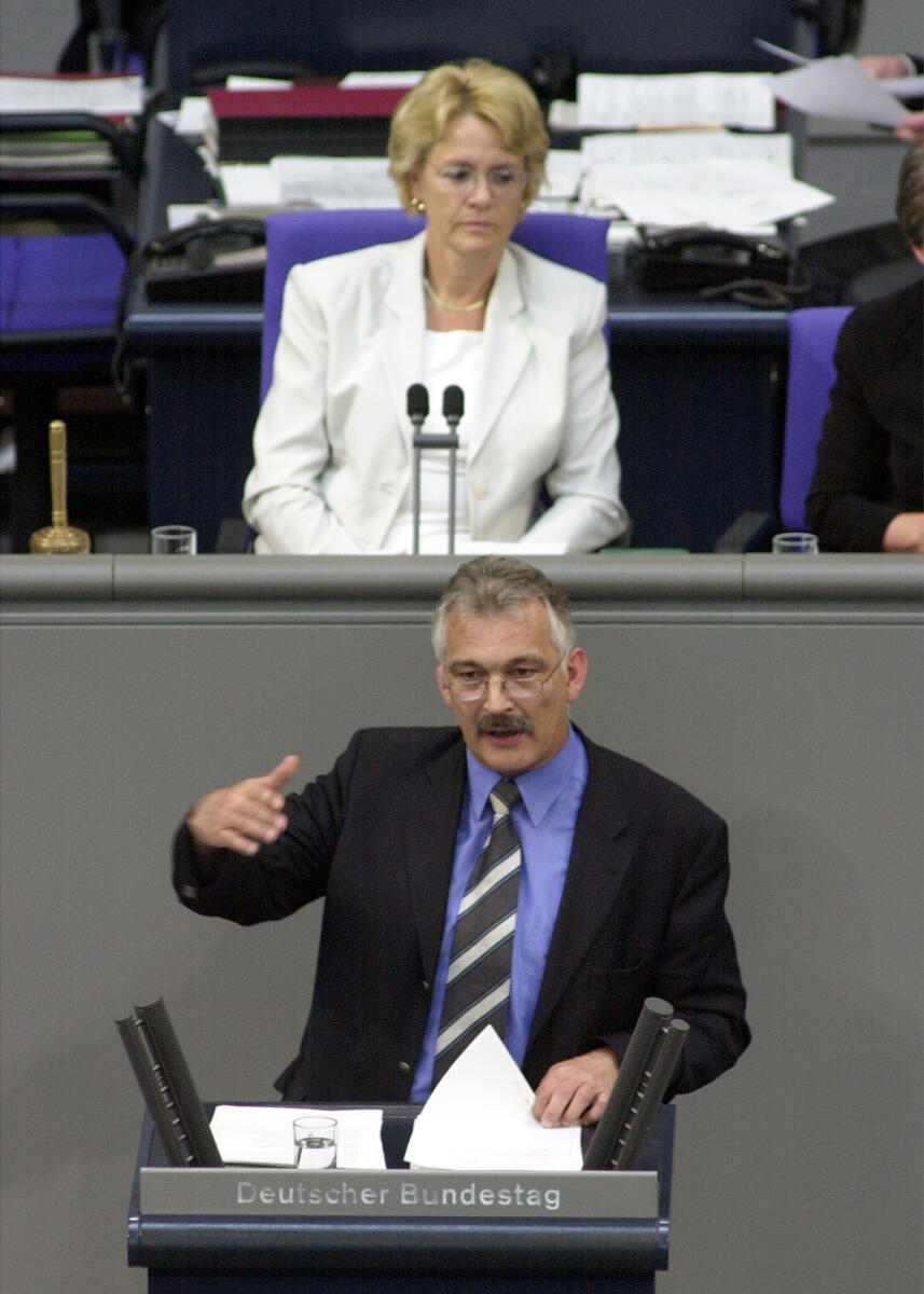 Rede, Dr. Wilhelm Priesmeier, SPD, Susanne Kastner, SPD, Bundestagsvizepräsidentin, 56. Bundestagssitzung, Deutscher Bundestag, Plenum Kastner, Susanne; Priesmeier, Wilhelm Rede, Dr. Wilhelm Priesmeier, SPD, Susanne Kastner, SPD, Bundestagsvizepräsidentin, 56. Bundestagssitzung, Deutscher Bundestag, Plenum