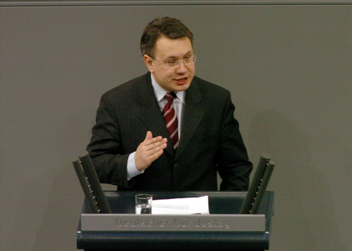 Nüßlein, Georg Georg Nueßlein, MdB, CDU/CSU, Rede im Deutschen Bundestag, 88.Sitzung, TOP 3, Thema: Aktionsprogramm Informationsgesellschaft