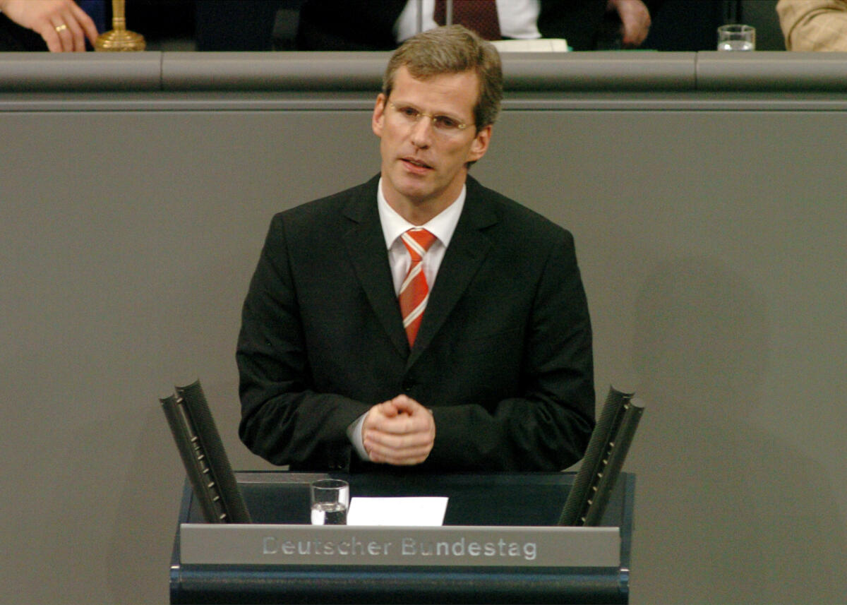 Binninger, Clemens Clemens Binninger, MdB, CDU/CSU, Rede im Deutschen Bundestag, 89. Sitzung, TOP 18, Thema: Luftsicherheitsaufgaben