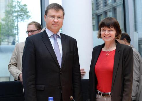 Arndt-Brauer, Ingrid; Dombrovskis, Valdis Paul-Löbe-Haus, Sitzungssaal