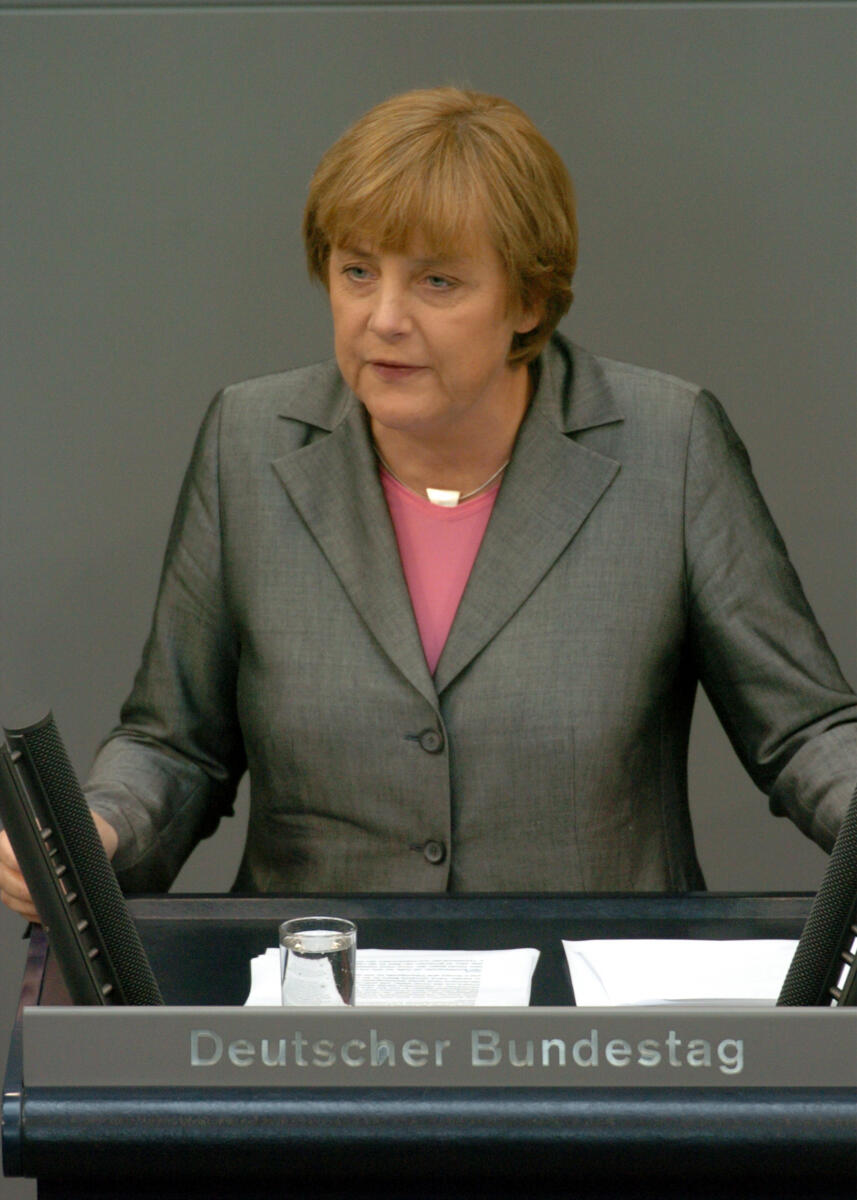 Angela Merkel, MdB, CDU/CSU, Rede, Deutscher Bundestag, 122. Sitzung, Epl 04, Thema: Haushalt, Bundeskanzleramt, Redner 5 Merkel, Angela Angela Merkel, MdB, CDU/CSU, Rede, Deutscher Bundestag, 122. Sitzung, Epl 04, Thema: Haushalt, Bundeskanzleramt, Redner 5