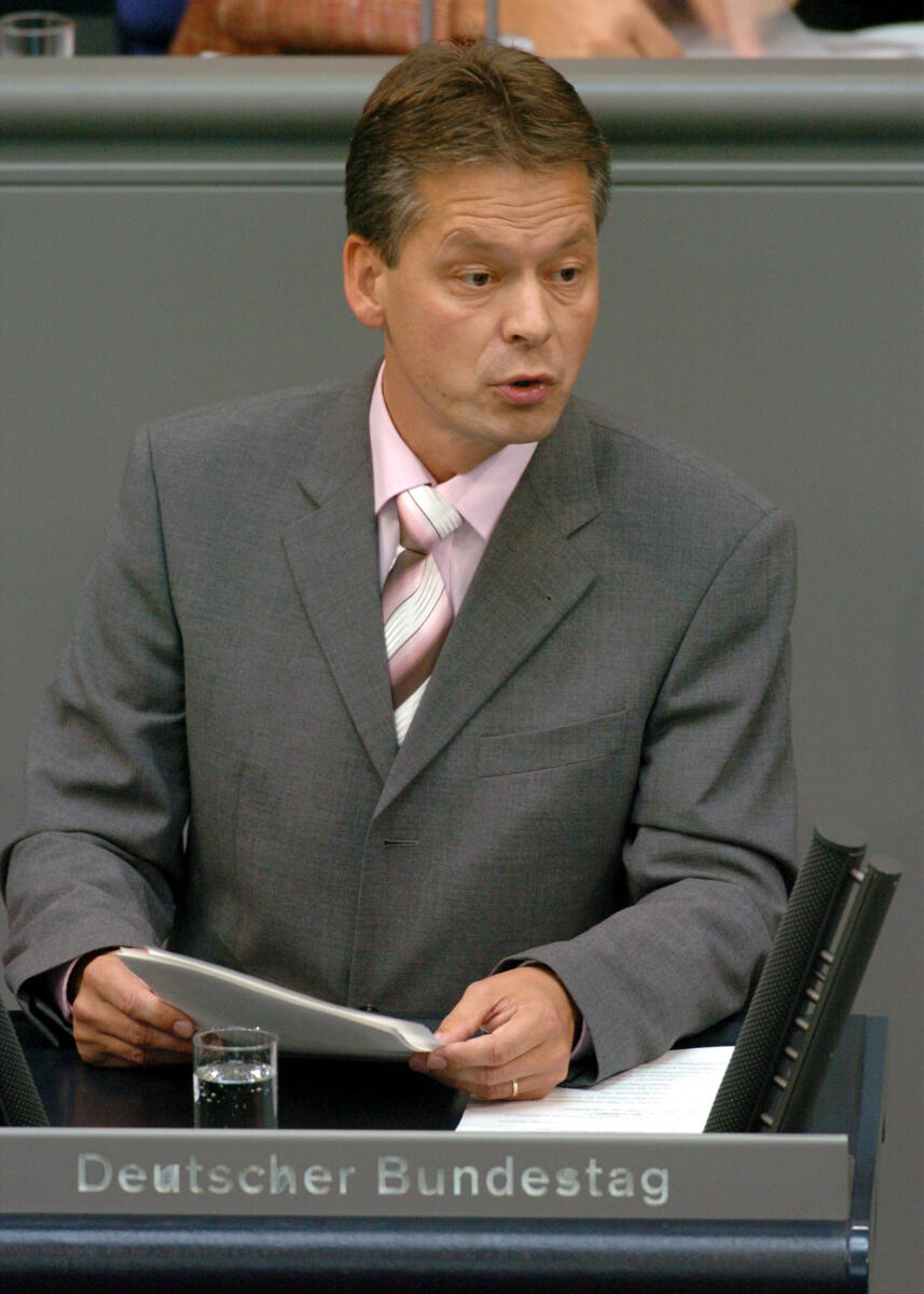 Herrmann, Jürgen Juergen Herrmann, MdB, CDU/CSU, Rede, Deutscher Bundestag, 126. Sitzung, TOP 3, Thema: Bundeswehr, Wehrpflicht, Redner 15