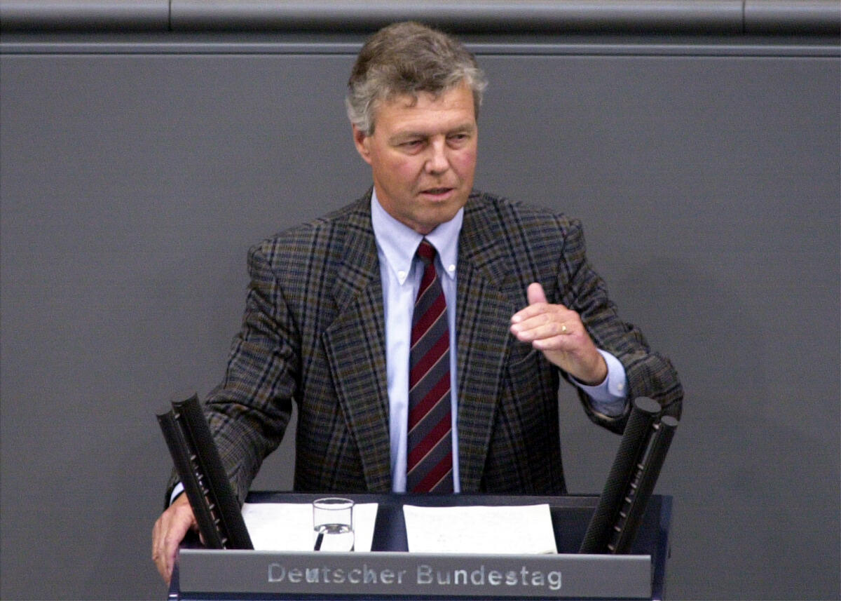 Josef Göppel, CDU/CSU, MdB, Rede im Deutschen Bundestag.; Rednerpult Göppel, Josef Josef Göppel, CDU/CSU, MdB, Rede im Deutschen Bundestag.; Rednerpult