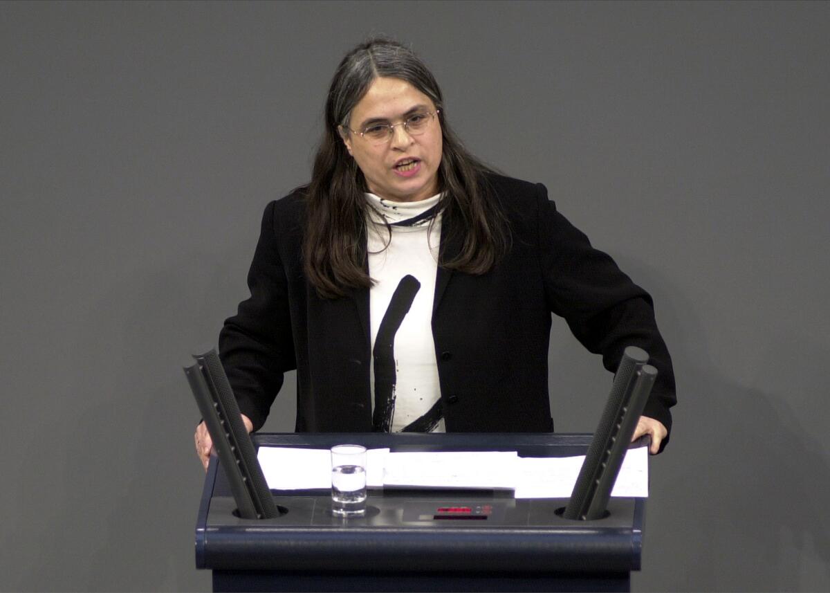 Nickels, Christa Christa Nickels,  Bündnis 90/Die Grünen, Vorsitzende des Menschenrechtsausschusses; Rede, Redner,  MdB, Abgeordnete