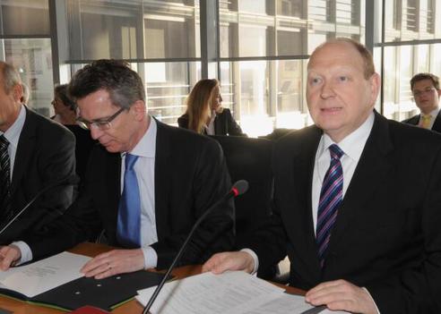 Brähmig, Klaus; Maizière, Thomas de Paul-Löbe-Haus, Sitzungssaal