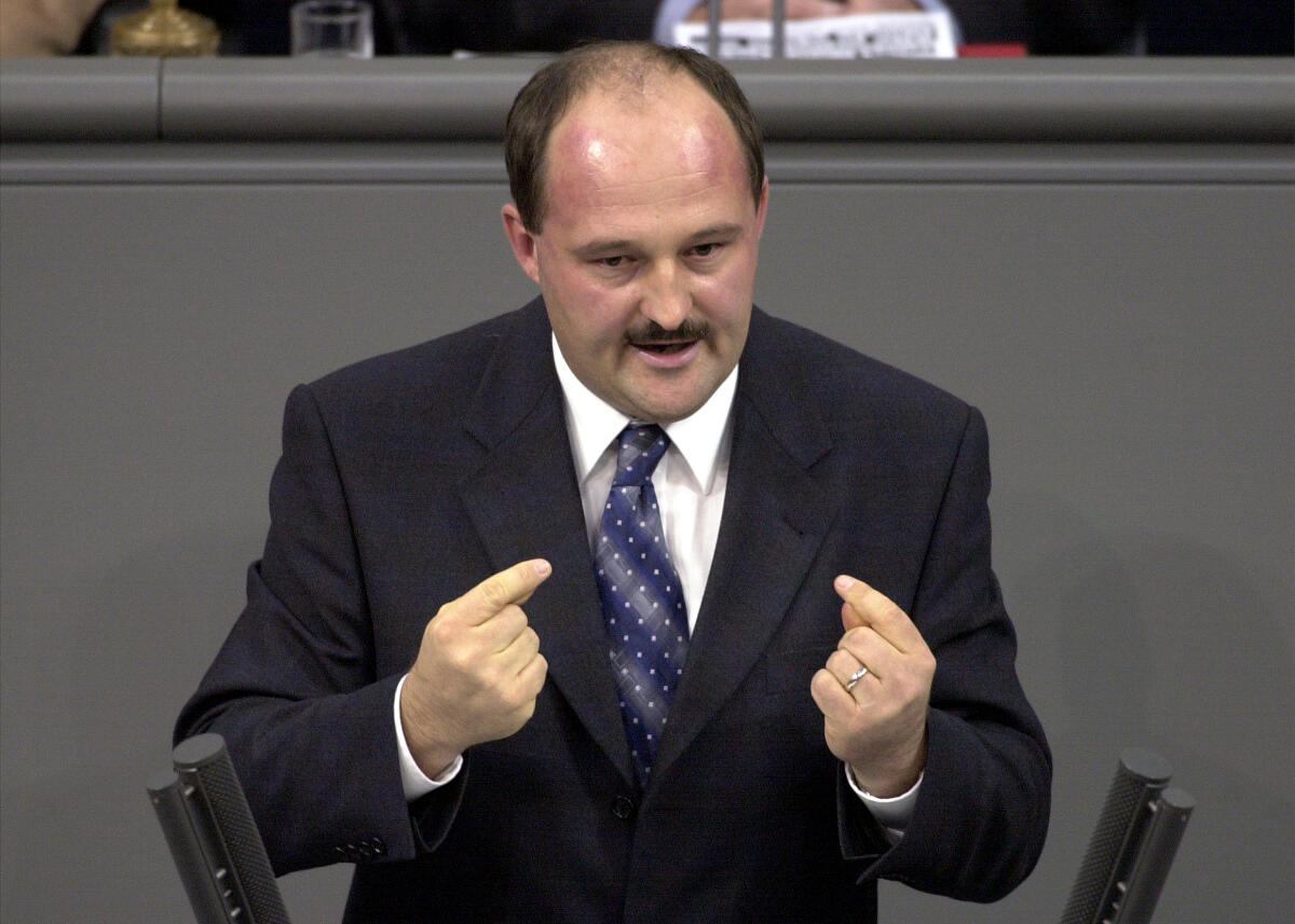 Dr. Michael Meister, CDU/CSU, MdB.; 12. Bundestagssitzung, Thema: Haushaltsgesetz 2003.; Deutscher Bundestag, Rede, MdB, Bundestagsabgeordneter, Plenum Meister, Michael Dr. Michael Meister, CDU/CSU, MdB.; 12. Bundestagssitzung, Thema: Haushaltsgesetz 2003.; Deutscher Bundestag, Rede, MdB, Bundestagsabgeordneter, Plenum