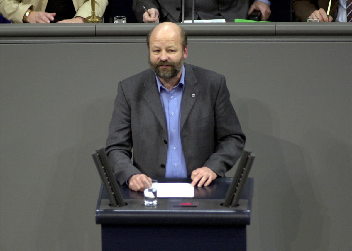 Rede Hans-Josef Fell, Bündnis 90/Die Grünen,12. Bundestagssitzung, Thema: Haushaltsdebatte, Bildung und Forschung Fell, Hans-Josef Rede Hans-Josef Fell, Bündnis 90/Die Grünen,12. Bundestagssitzung, Thema: Haushaltsdebatte, Bildung und Forschung