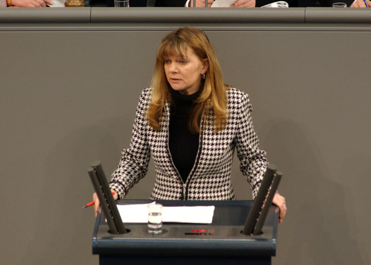 Silvia Schmidt, SPD; MdB, Bundestagssitzung, Bundestagsabgeordnete, Plenum, Rede, Deutscher Bundestag Schmidt, Silvia Silvia Schmidt, SPD; MdB, Bundestagssitzung, Bundestagsabgeordnete, Plenum, Rede, Deutscher Bundestag