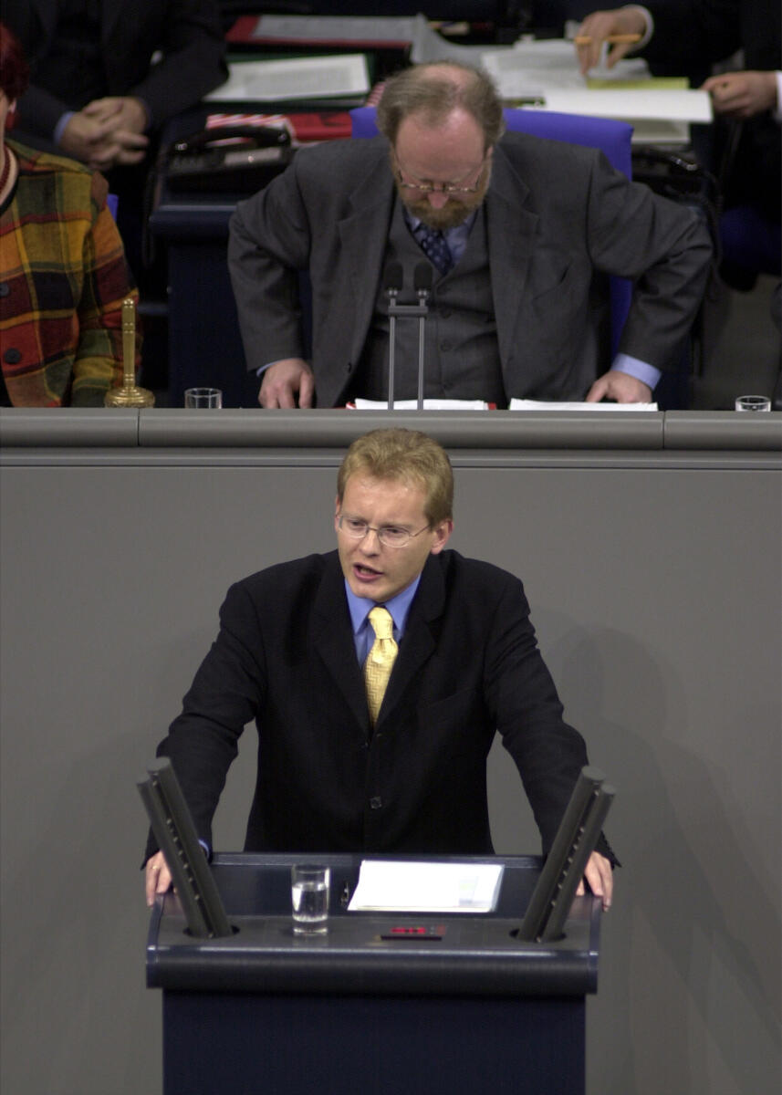 Thomas Dörflinger, CDU/CSU, MdB.; Bundestagspräsident Wolfgang Thierse, SPD.; 12. Bundestagssitzung, Deutscher Bundestag Dörflinger, Thomas; Thierse, Wolfgang Thomas Dörflinger, CDU/CSU, MdB.; Bundestagspräsident Wolfgang Thierse, SPD.; 12. Bundestagssitzung, Deutscher Bundestag