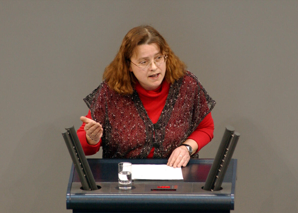 Jutta Dümpe-Krüger, Bündnis 90/Die Grünen, MdB.; Deutscher Bundestag, Bundestagsabgeordneter, Plenum, Rednerpult, Rede Dümpe-Krüger, Jutta Jutta Dümpe-Krüger, Bündnis 90/Die Grünen, MdB.; Deutscher Bundestag, Bundestagsabgeordneter, Plenum, Rednerpult, Rede