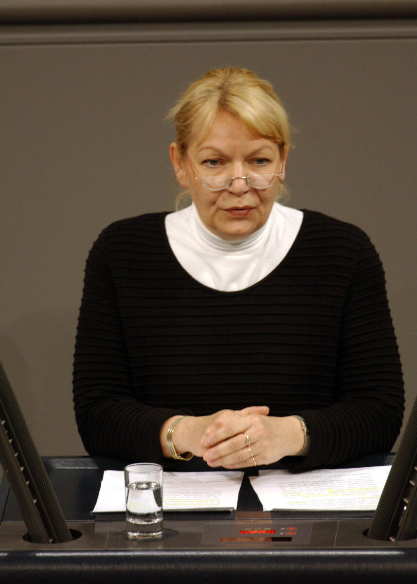 Undine Kurth, Bündnis 90/Die Grünen, MdB.; Deutscher Bundestag, Bundestagsabgeordnete, Plenum, Rednerpult, Rede Kurth, Undine Undine Kurth, Bündnis 90/Die Grünen, MdB.; Deutscher Bundestag, Bundestagsabgeordnete, Plenum, Rednerpult, Rede