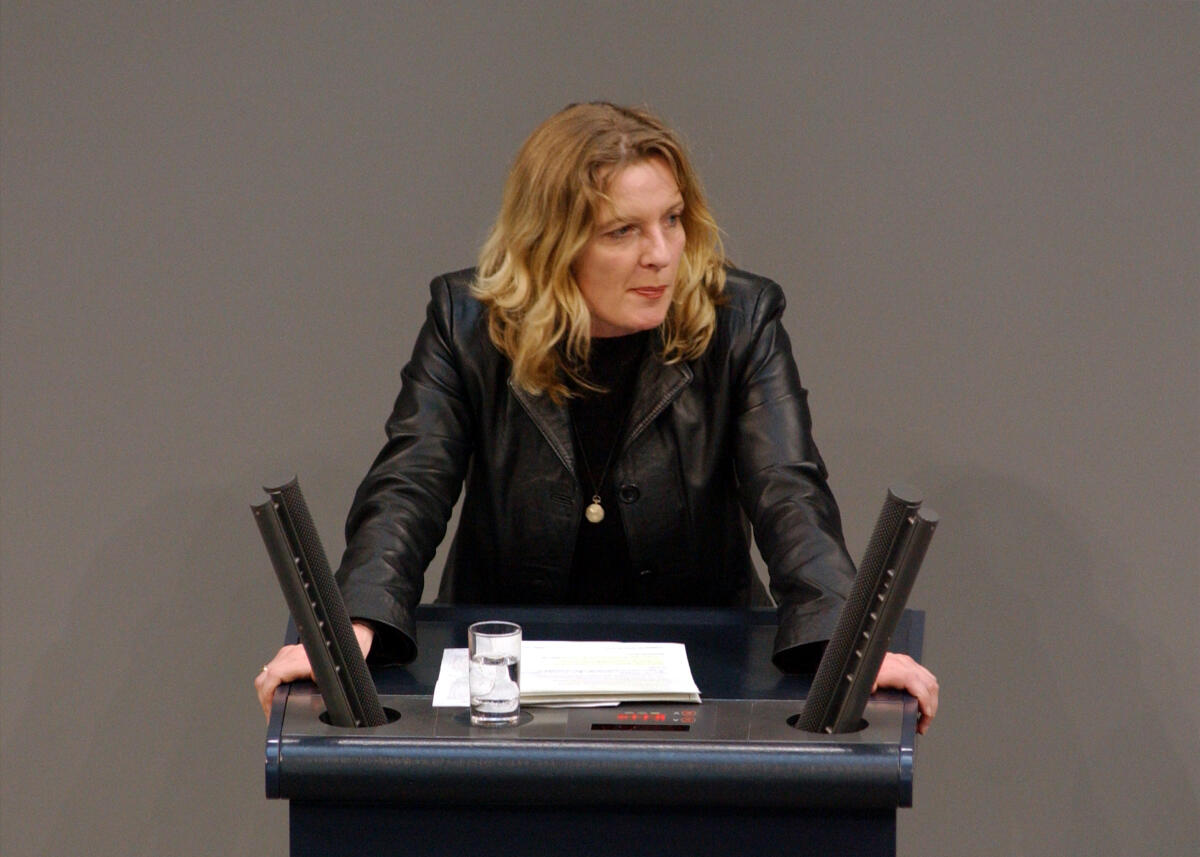 Christine Scheel, Bündnis90/Die Grünen, MdB,; Deutscher Bundestag, Bundestagsabgeordnete, Plenum, Rednerpult, Rede Scheel, Christine Christine Scheel, Bündnis90/Die Grünen, MdB,; Deutscher Bundestag, Bundestagsabgeordnete, Plenum, Rednerpult, Rede