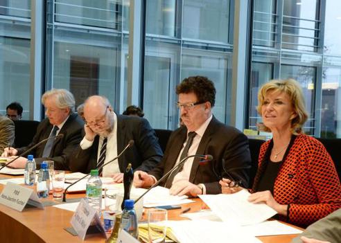 Wöhrl, Dagmar G.; Kochanke, Egon; Nooke, Günter; Fuchtel, Hans-Joachim Paul-Löbe-Haus, Sitzungssaal