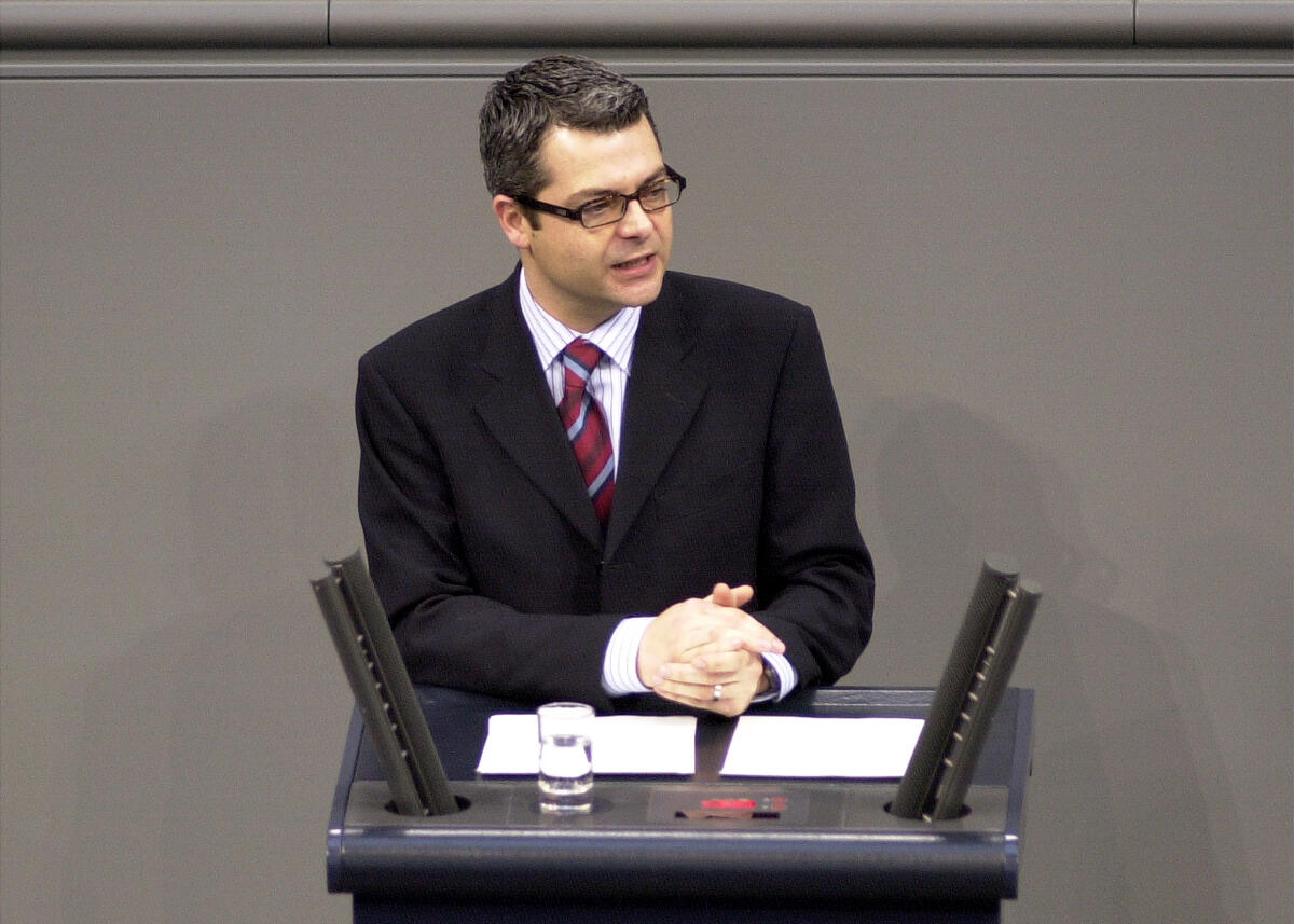 Hans Martin Bury, Staatsminister, 16. Bundestagssitzung, TOP 3, Thema: Regierungserklärung, Europäischer Rat in Kopenhagen, Osterweiterung; Rede, Plenum, Abgeordneter, Bundestagsabgeordneter Bury, Hans Martin Hans Martin Bury, Staatsminister, 16. Bundestagssitzung, TOP 3, Thema: Regierungserklärung, Europäischer Rat in Kopenhagen, Osterweiterung; Rede, Plenum, Abgeordneter, Bundestagsabgeordneter