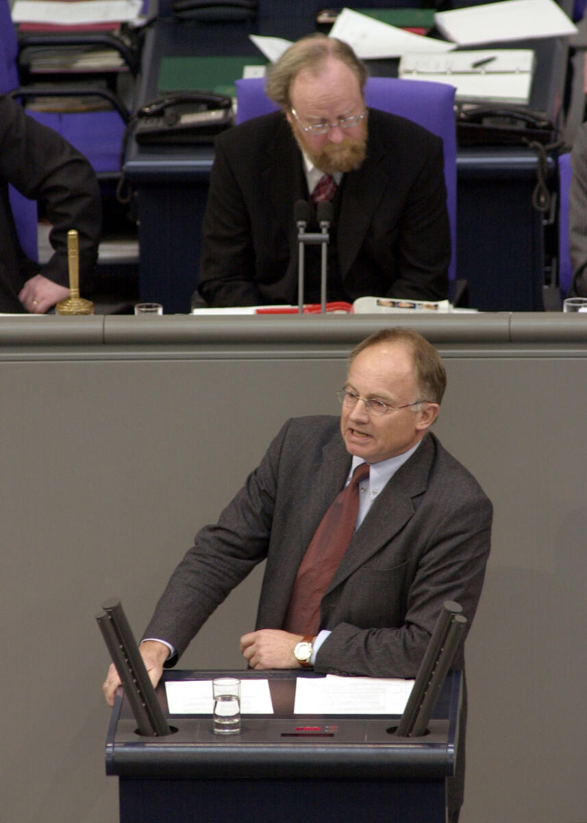 Dr. Martin Mayer, CDU/CSU, MdB, Rede im Deutschen Bundestag,; Vorsitz: Bundestagspräsident Wolfgang Thierse, SPD. Mayer, Martin; Thierse, Wolfgang Dr. Martin Mayer, CDU/CSU, MdB, Rede im Deutschen Bundestag,; Vorsitz: Bundestagspräsident Wolfgang Thierse, SPD.