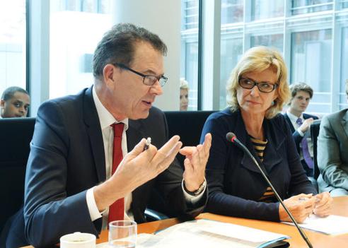 Wöhrl, Dagmar G.; Müller, Gerd Paul-Löbe-Haus, Sitzungssaal