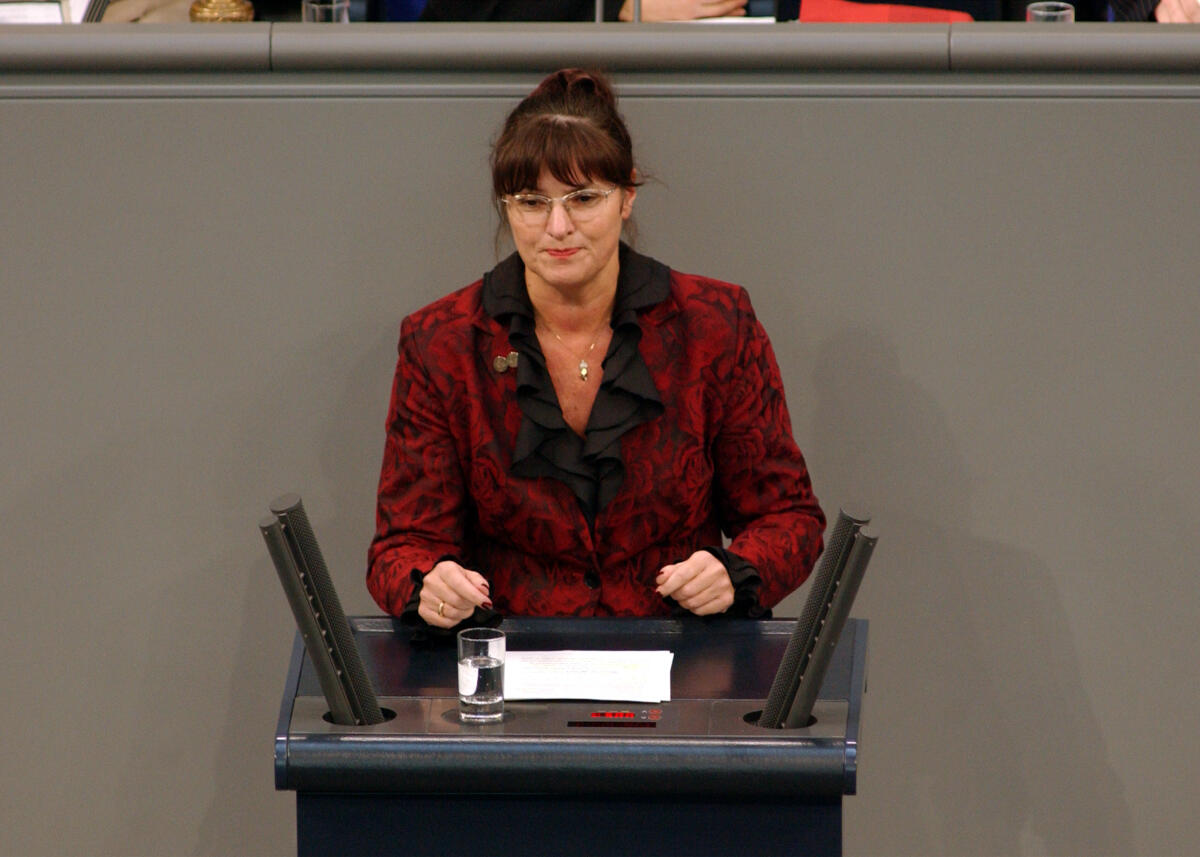 Wetzel, Margrit Rede, Dr. Margit Wetzel, SPD, MdB, Deutscher Bundestag; Rednerpult