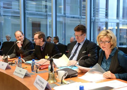 Wöhrl, Dagmar G.; Benn, Christoph; Fuchtel, Hans-Joachim Paul-Löbe-Haus, Sitzungssaal