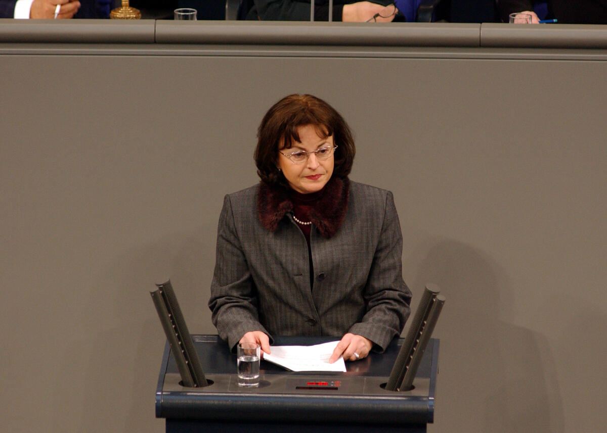 Marlene Mortler, MdB, CDU/CSU, Rede Deutscher Bundestag, 29.Sitzung, Thema: EU-Agrarreform, TOP9; Abgeordnete Mortler, Marlene Marlene Mortler, MdB, CDU/CSU, Rede Deutscher Bundestag, 29.Sitzung, Thema: EU-Agrarreform, TOP9; Abgeordnete