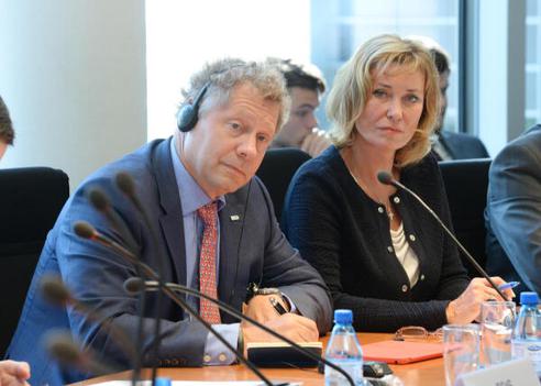 Wöhrl, Dagmar G.; Berkley, Seth Paul-Löbe-Haus, Sitzungssaal