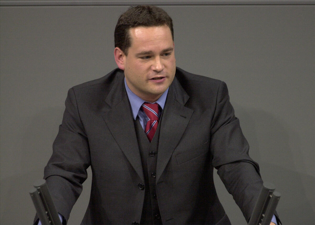 Alexander Bonde, Buendnis 90 Die Gruenen, MdB, 13. Bundestagssitzung, Deutscher Bundestag; Rede, Plenum, Abgeordneter, Bundestagsabgeordneter Bonde, Alexander Alexander Bonde, Buendnis 90 Die Gruenen, MdB, 13. Bundestagssitzung, Deutscher Bundestag; Rede, Plenum, Abgeordneter, Bundestagsabgeordneter
