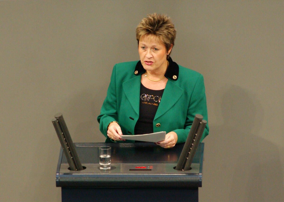 Hannelore Roedel, CDU/CSU, MdB, Rede im Deutschen Bundestag.; Plenum, Rednerpult Roedel, Hannelore Hannelore Roedel, CDU/CSU, MdB, Rede im Deutschen Bundestag.; Plenum, Rednerpult