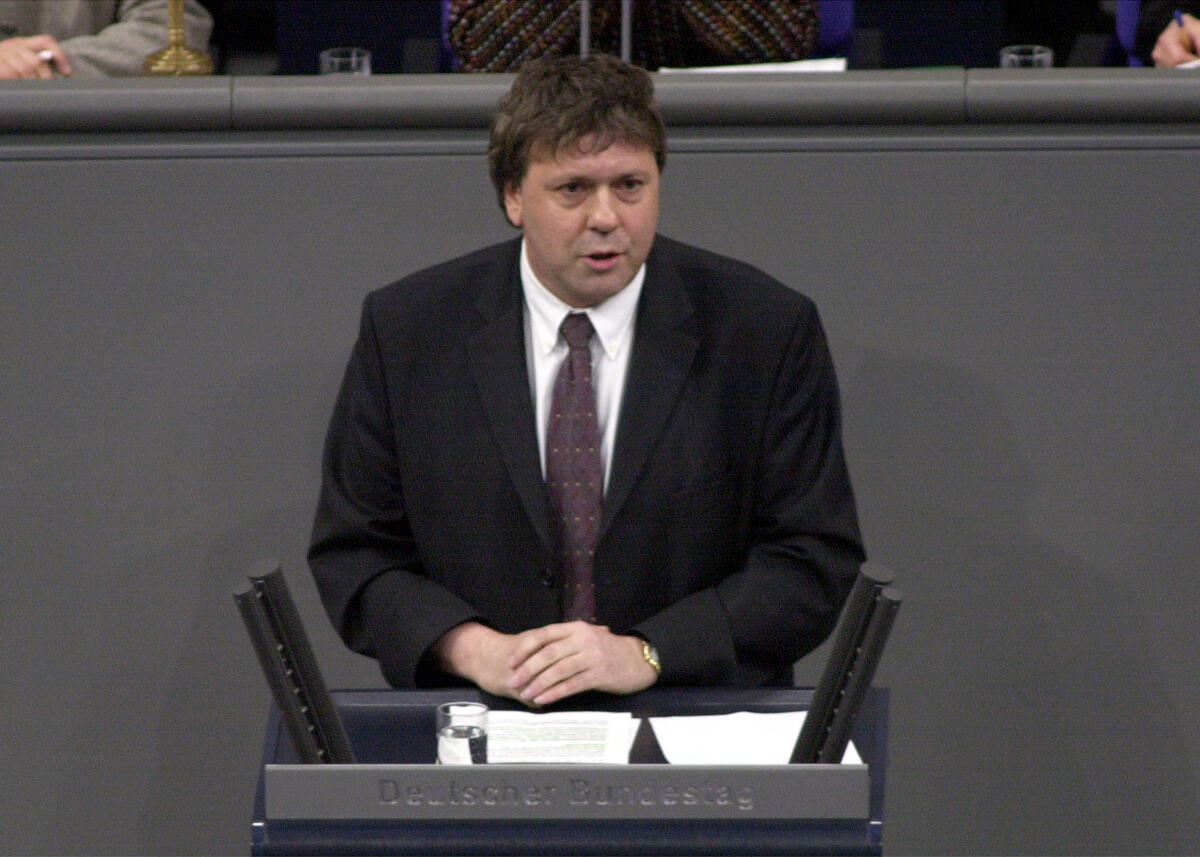 Schummer, Uwe Uwe Schummer, CDU/CSU, MdB, Rede im Deutschen Bundestag.; Plenum, Rednerpult