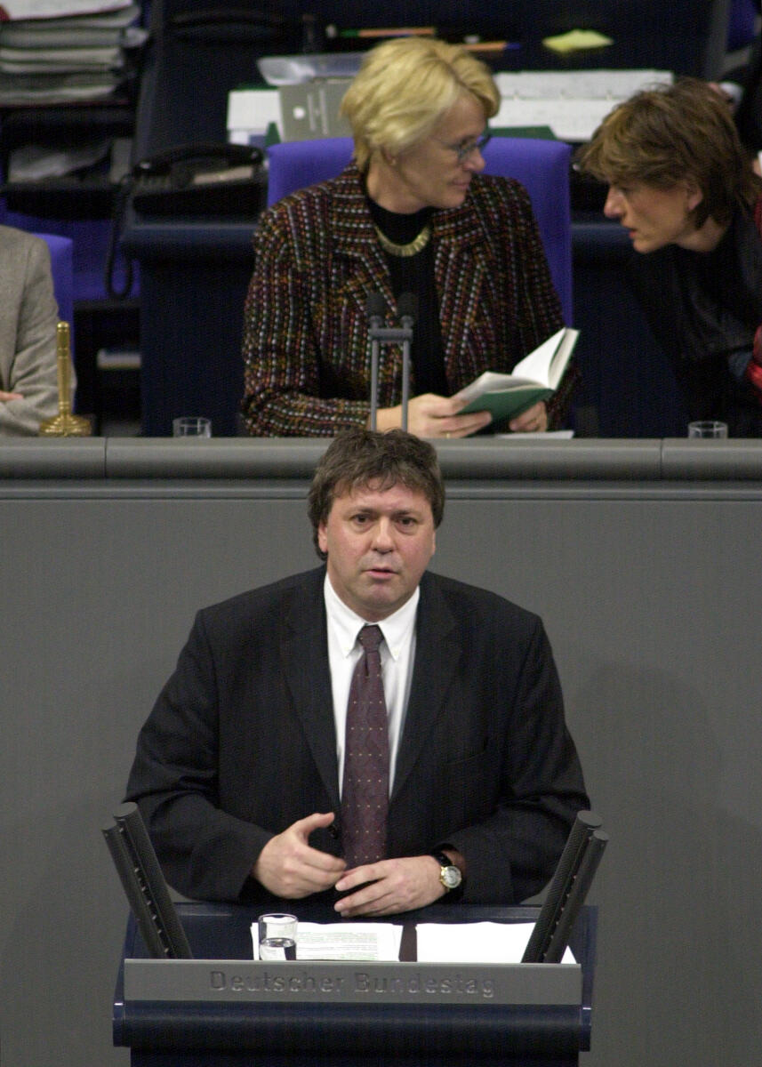Kastner, Susanne; Schummer, Uwe Uwe Schummer, CDU/CSU, Rede im Deutschen Bundestag, Vorsitz: Bundestagsvizepräsidentin Dr. h.c. Susanne Kastner, SPD.; Plenum, Rednerpult