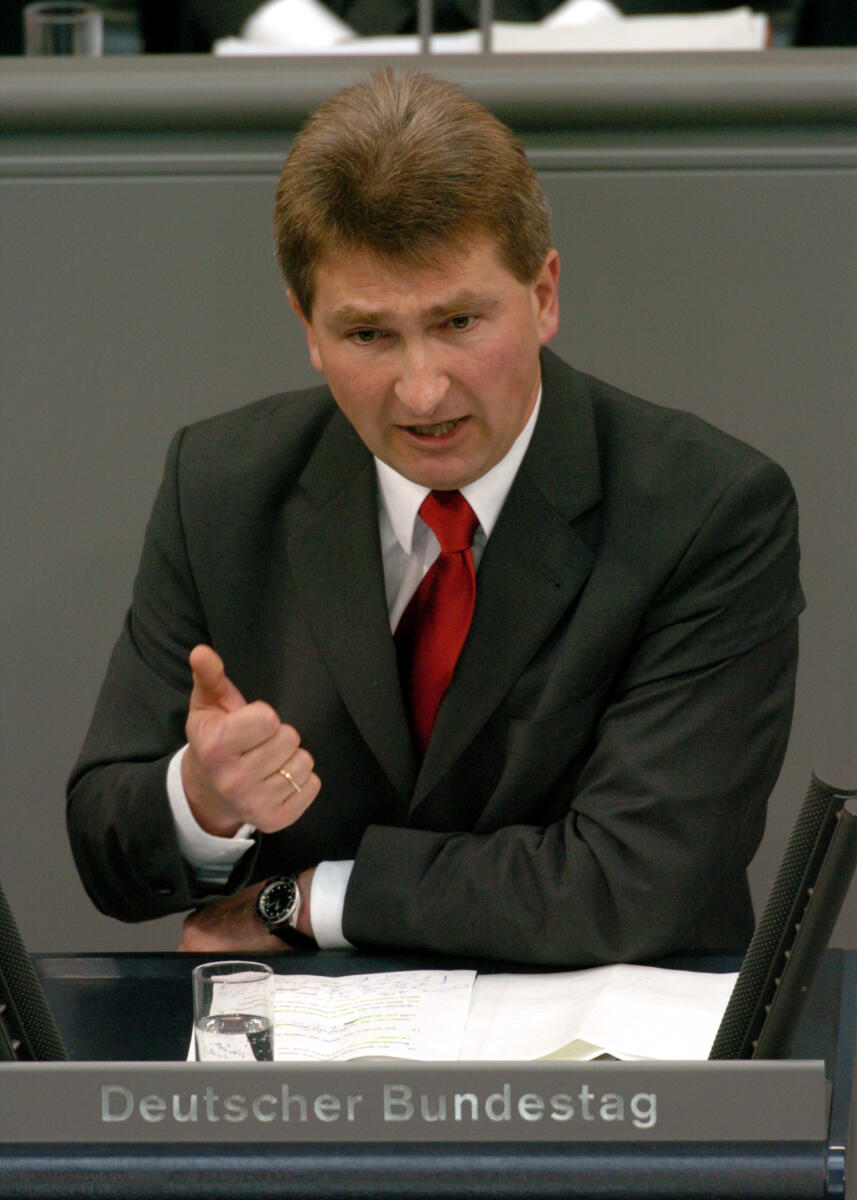 Pinkwart, Andreas Dr. Andreas Pinkwart, FDP, MdB, Rede im Deutschen Bundestag.; Plenum, Rednerpult, 160. Sitzung, TOP 4, Thema: Stabilitäts- und Wachstumspolitik