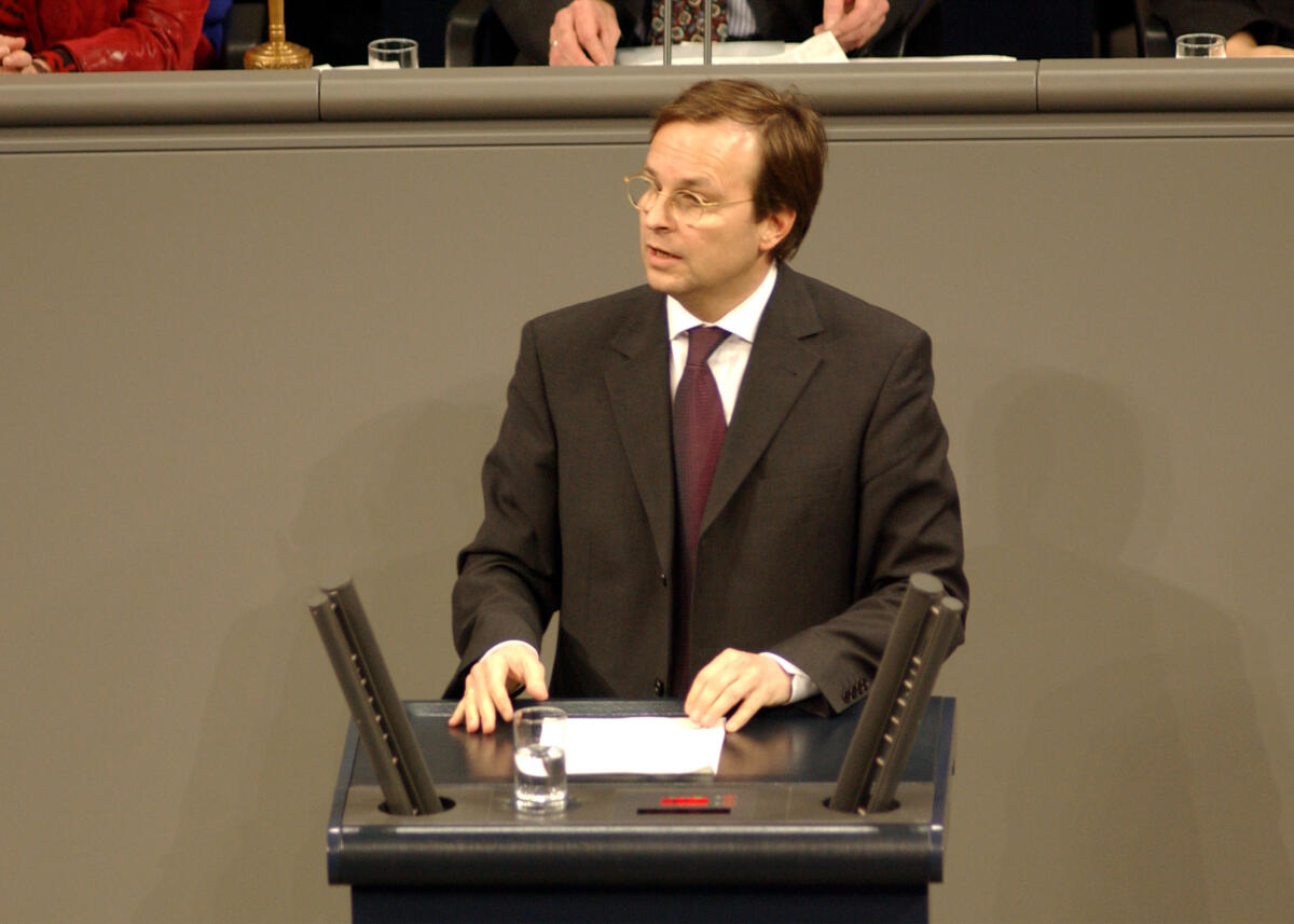 Thomas Rachel, MdB CDU/CSU, Vorsitz: Bundestagsvizepraesident Dr. Norbert Lammert,; Deutscher Bundestag, Bundestagsabgeordneter, Plenum, Rednerpult, Rede Rachel, Thomas Thomas Rachel, MdB CDU/CSU, Vorsitz: Bundestagsvizepraesident Dr. Norbert Lammert,; Deutscher Bundestag, Bundestagsabgeordneter, Plenum, Rednerpult, Rede