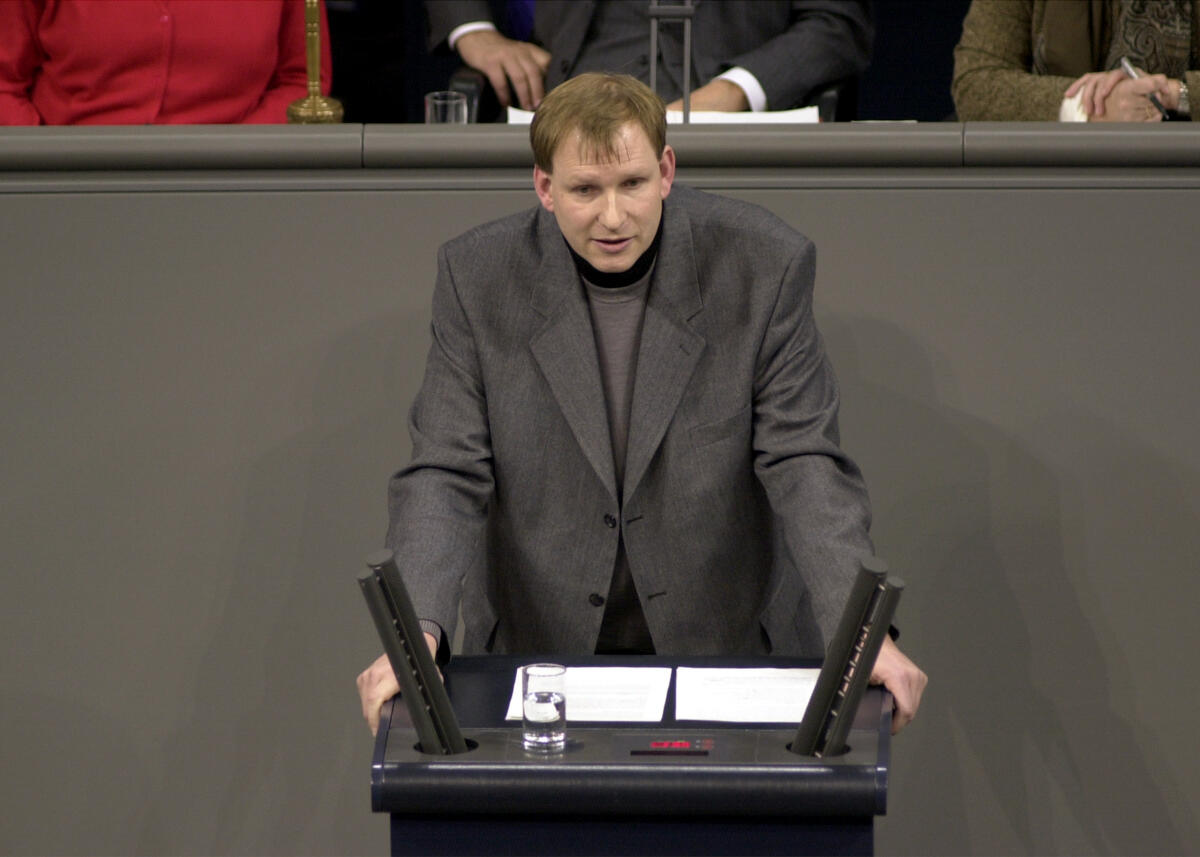 Peter Hettlich, Bündnis90/Die Grünen, 14. Bundestagssitzung, Deutscher Bundestag; Rede, MdB, Bundestagsabgeordneter, Plenum Hettlich, Peter Peter Hettlich, Bündnis90/Die Grünen, 14. Bundestagssitzung, Deutscher Bundestag; Rede, MdB, Bundestagsabgeordneter, Plenum
