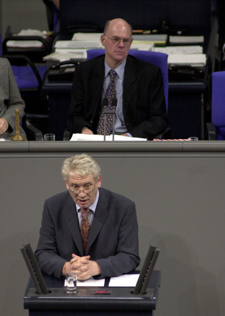 Jürgen Koppelin, FDP, MdB, Rede im Deutschen Bundestag, Plenarsitzung Nr. 13.; Vorsitz: Bundestagvizepräsident Dr. Norbert Lammert, CDU/CSU.; Bundestagsabgeordneter, Abgeordneter, Rednerpult, Vizepräsident, Plenum Koppelin, Jürgen; Lammert, Norbert Jürgen Koppelin, FDP, MdB, Rede im Deutschen Bundestag, Plenarsitzung Nr. 13.; Vorsitz: Bundestagvizepräsident Dr. Norbert Lammert, CDU/CSU.; Bundestagsabgeordneter, Abgeordneter, Rednerpult, Vizepräsident, Plenum
