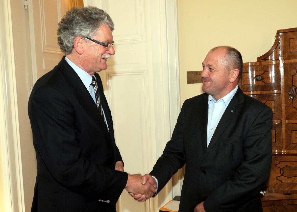 Goldmann, Hans-Michael; Sawicki, Marek Hans-Michael Goldmann, (li), FDP, Vorsitzender des Ausschusses des Deutschen Bundestages für Ernährung, Landwirtschaft und Verbraucherschutz, empfängt den Minister der Republik Polen für Landwirtschaft und ländliche Entwicklung, Dr. Marek Sawicki, (re), zu einem Gespräch.