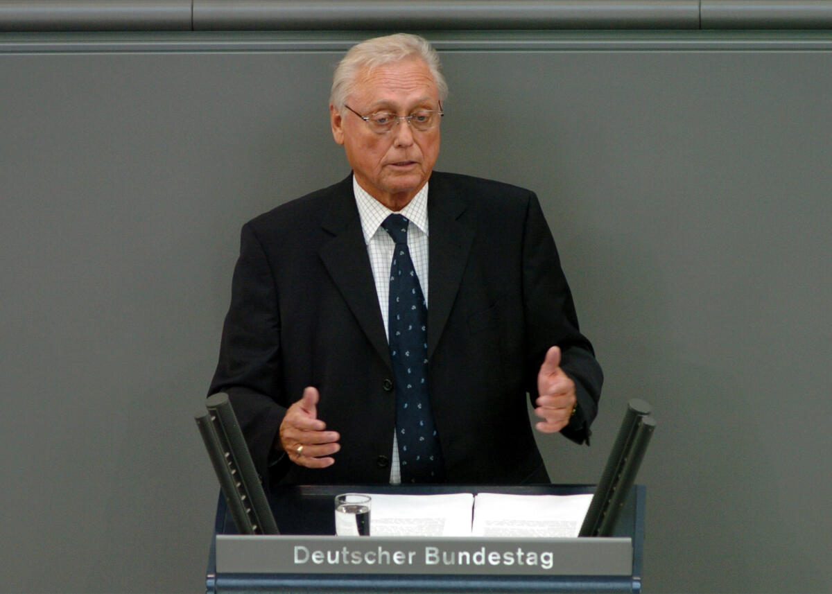 Rübenkönig, Gerhard Gerhard Rübenkönig, SPD, MdB, Rede im Deutschen Bundestag,; Plenum, Rednerpult