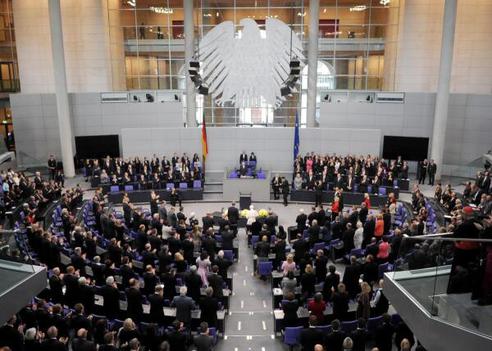 Lammert, Norbert; Papst Benedikt XVI. Reichstagsgebäude, Plenarsaal