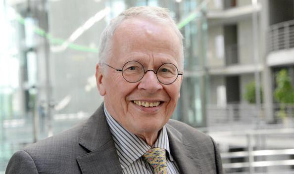 Koenigs, Tom 