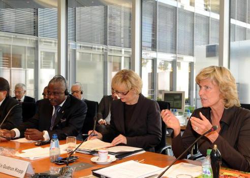Kopp, Gudrun; Nwanze, Kanayo F.; Wöhrl, Dagmar G. Paul-Löbe-Haus, Sitzungssaal