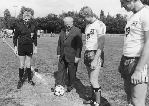 Stücklen, Richard; Eschweiler, Walter Sportplatz