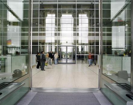  Reichstagsgebäude, Eingangsbereich