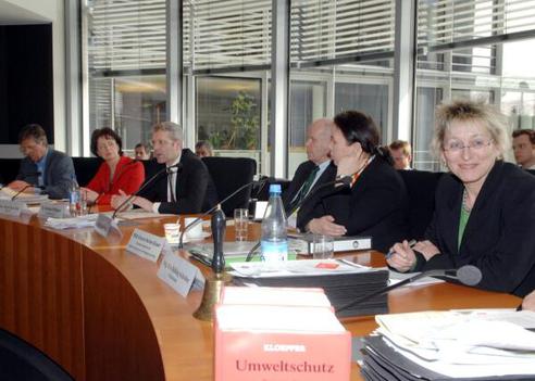 Röttgen, Norbert; Bulling-Schröter, Eva; Heinen-Esser, Ursula Paul-Löbe-Haus, Sitzungssaal