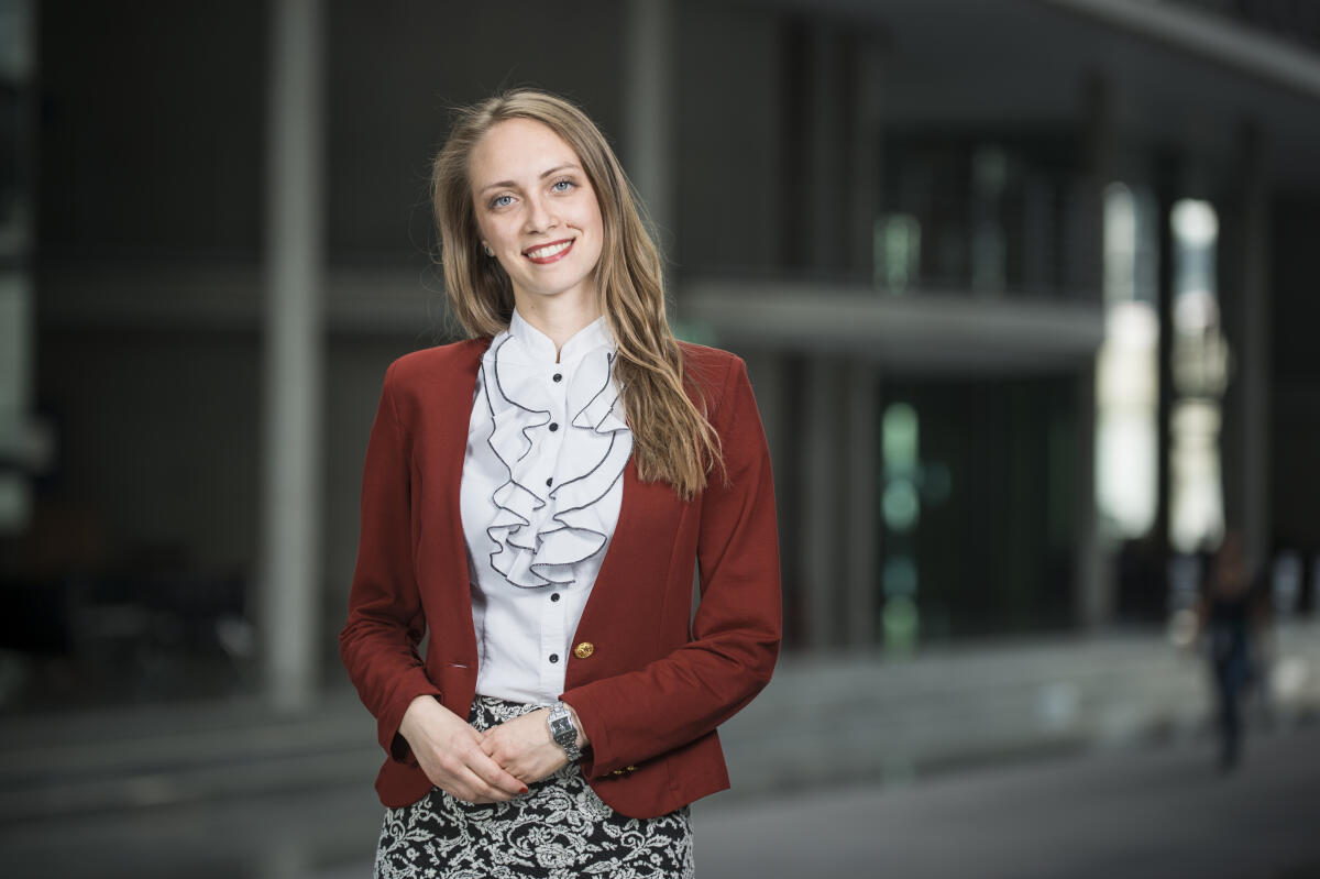 IPS-Stipendiatin Jelena Pejic aus Serbien IPS-Stipendiatin Jelena Pejic aus Serbien