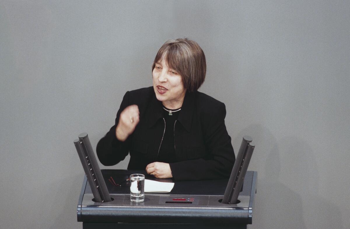 Antje Vollmer, Bündnis 90/Die Grünen, MdB, Plenarsitzung Nr. 108, Rede im Deutschen Bundestag,; Bundestagsabgeordnete, Abgeordnete Vollmer, Antje Antje Vollmer, Bündnis 90/Die Grünen, MdB, Plenarsitzung Nr. 108, Rede im Deutschen Bundestag,; Bundestagsabgeordnete, Abgeordnete